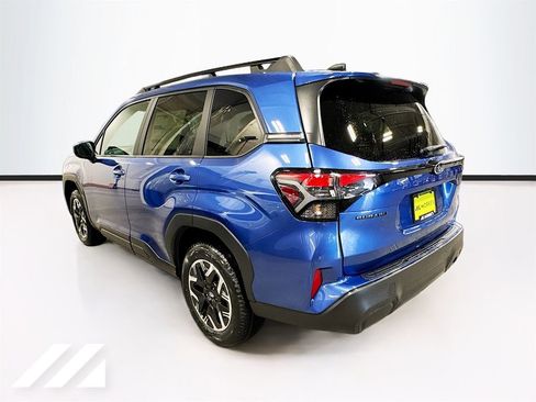 New 2026 Subaru Forester Premium AWD/4WD image 7