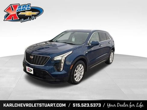 Used 2019 Cadillac XT4 Luxury w/ Cold Weather Package AWD/4WD image 1