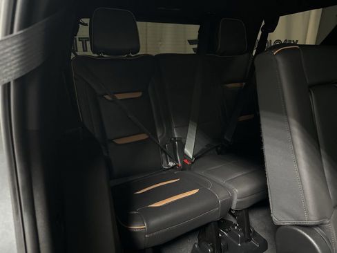 Used 2024 GMC Yukon AT4 w/ Technology Package image 37