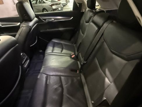 Used 2019 Cadillac XT5 Premium Luxury image 31