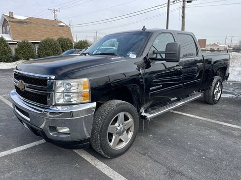 Used 2013 Chevrolet Silverado 2500 LT w/ Interior Plus Package image 3