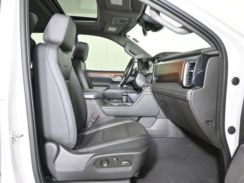 Used 2023 GMC Sierra 1500 Denali AWD/4WD image 14