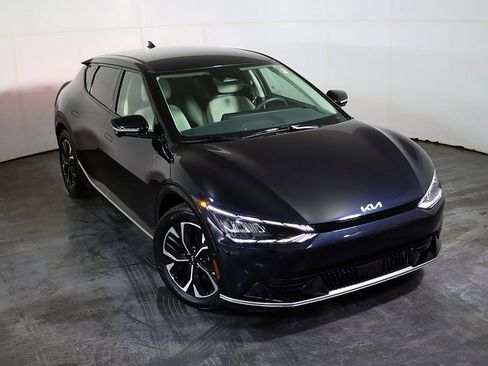 Used 2022 Kia EV6 Wind w/ Wind Technology Package image 7