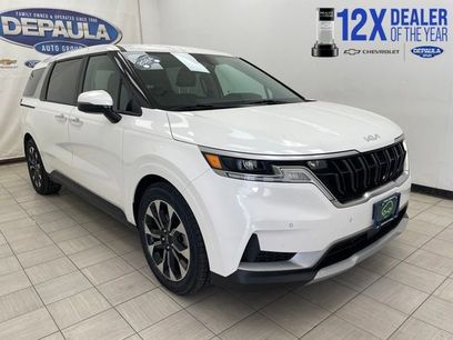 Used 2024 Kia Carnival EX
