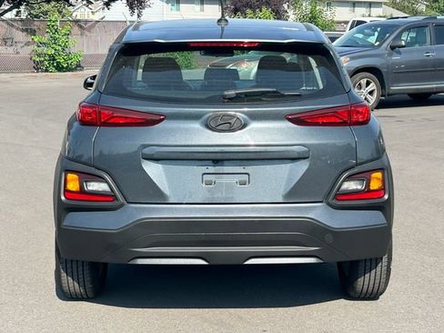 Used 2021 Hyundai Kona SE FWD image 4