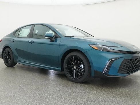 New 2026 Toyota Camry SE image 29