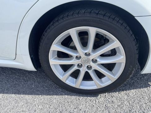 Used 2015 Toyota Avalon Limited FWD image 8