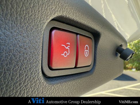 Certified 2022 Mercedes-Benz C 300 4MATIC Sedan image 24