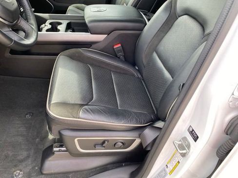 Used 2023 RAM 1500 Laramie AWD/4WD image 16