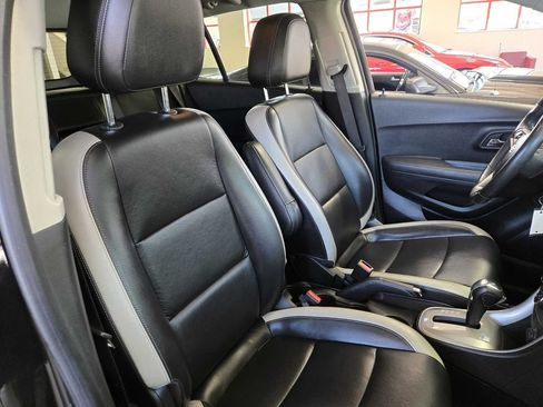 Used 2016 Chevrolet Trax LTZ w/ Midnight Edition AWD/4WD image 26