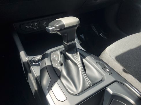 Used 2025 Kia K4 FWD image 27