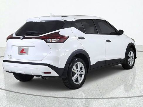 Used 2024 Nissan Kicks S FWD image 6