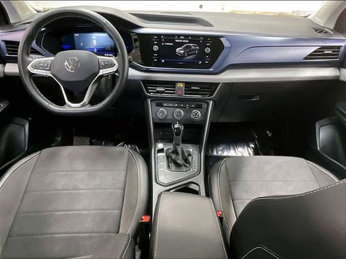 Used 2022 Volkswagen Taos SE image 18