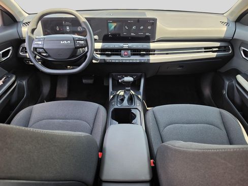 Used 2025 Kia K4 FWD image 8