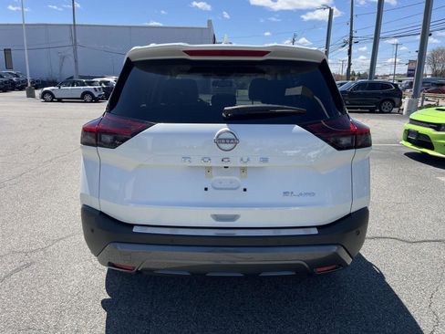 Used 2023 Nissan Rogue SL w/ SL Premium Package AWD/4WD image 5