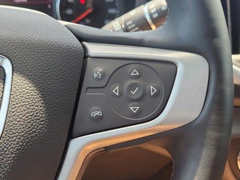 Used 2023 GMC Terrain SLT w/ Tech Package FWD image 24
