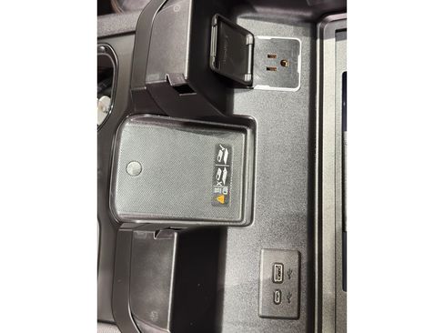 Used 2024 GMC Sierra 2500 AT4 w/ AT4 Premium Plus Package AWD/4WD image 38