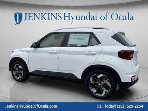 New 2026 Hyundai Venue SEL FWD image 9
