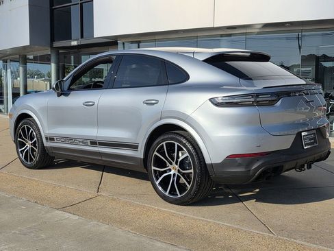 Used 2021 Porsche Cayenne Coupe image 3