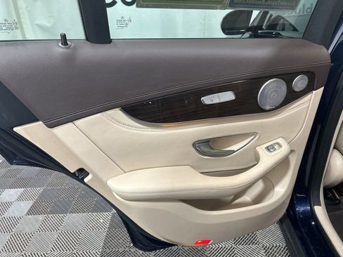 Used 2019 Mercedes-Benz GLC 43 AMG 4MATIC image 18