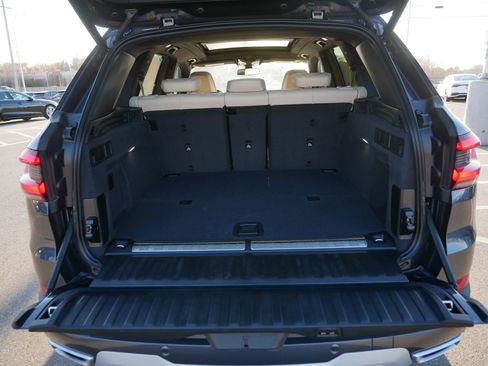 Used 2021 BMW X5 xDrive45e w/ Executive Package image 18