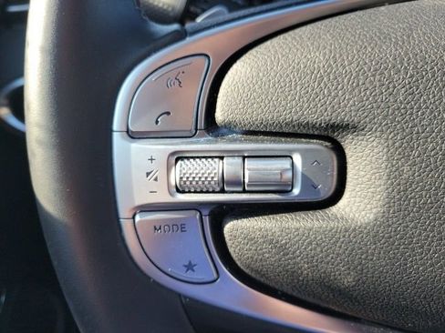 Used 2025 Genesis GV70 2.5T image 12