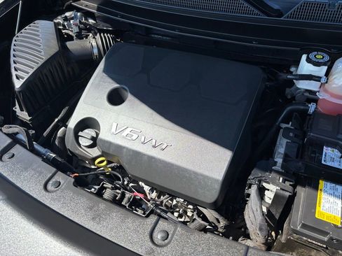 Used 2023 Chevrolet Traverse LT image 29