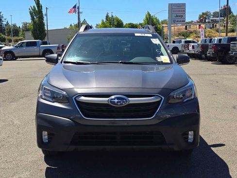 Used 2022 Subaru Outback Premium AWD/4WD image 5