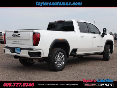 Used 2021 GMC Sierra 3500 Denali w/ Denali Ultimate Package AWD/4WD image 4