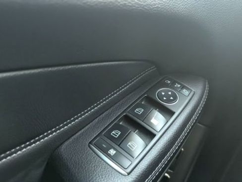 Used 2017 Mercedes-Benz GLS 550 4MATIC image 32