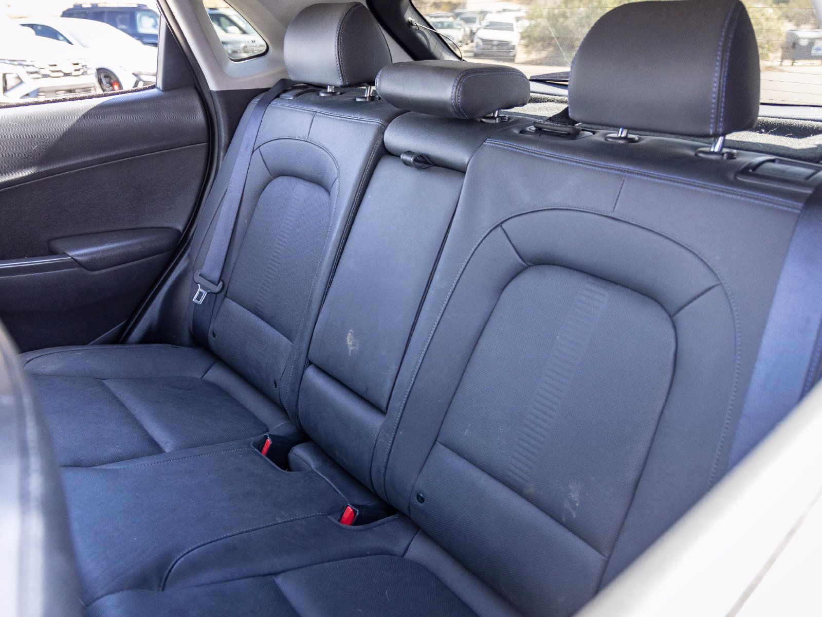 Used 2023 Hyundai Kona Limited FWD image 18