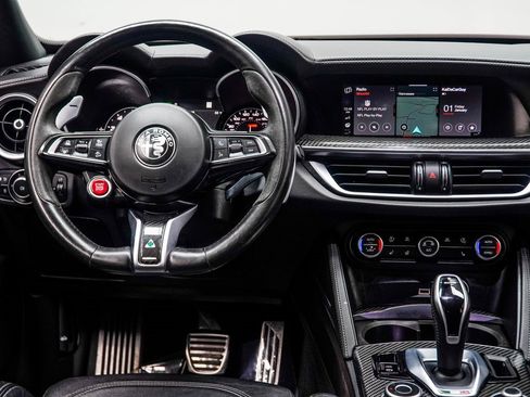 Used 2022 Alfa Romeo Stelvio Quadrifoglio w/ Active Assist Plus Package image 17