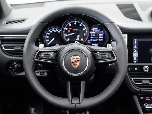 New 2025 Porsche Macan image 13