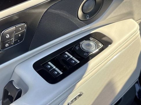 New 2026 Lincoln Nautilus Reserve AWD/4WD image 22