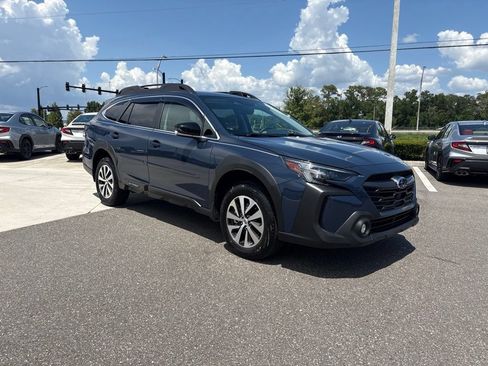 Certified 2025 Subaru Outback Premium AWD/4WD image 3