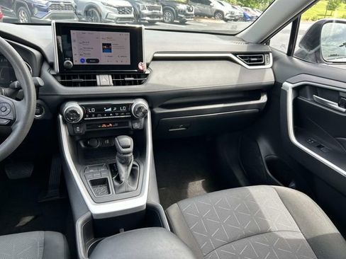 Used 2025 Toyota RAV4 XLE FWD image 17