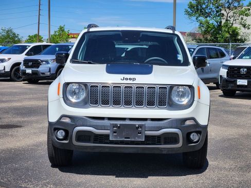 Used 2023 Jeep Renegade Latitude AWD/4WD image 2