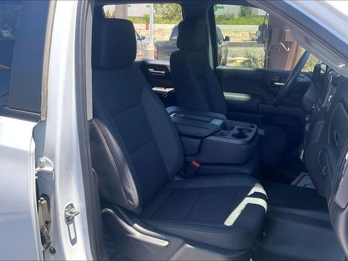 Used 2025 Chevrolet Silverado 1500 Custom Trail Boss AWD/4WD image 7