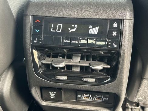 Used 2021 Jeep Grand Cherokee L Limited AWD/4WD image 21