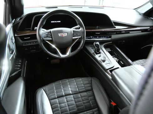 Used 2021 Cadillac Escalade Sport Platinum w/ LPO, ONYX Package AWD/4WD image 4