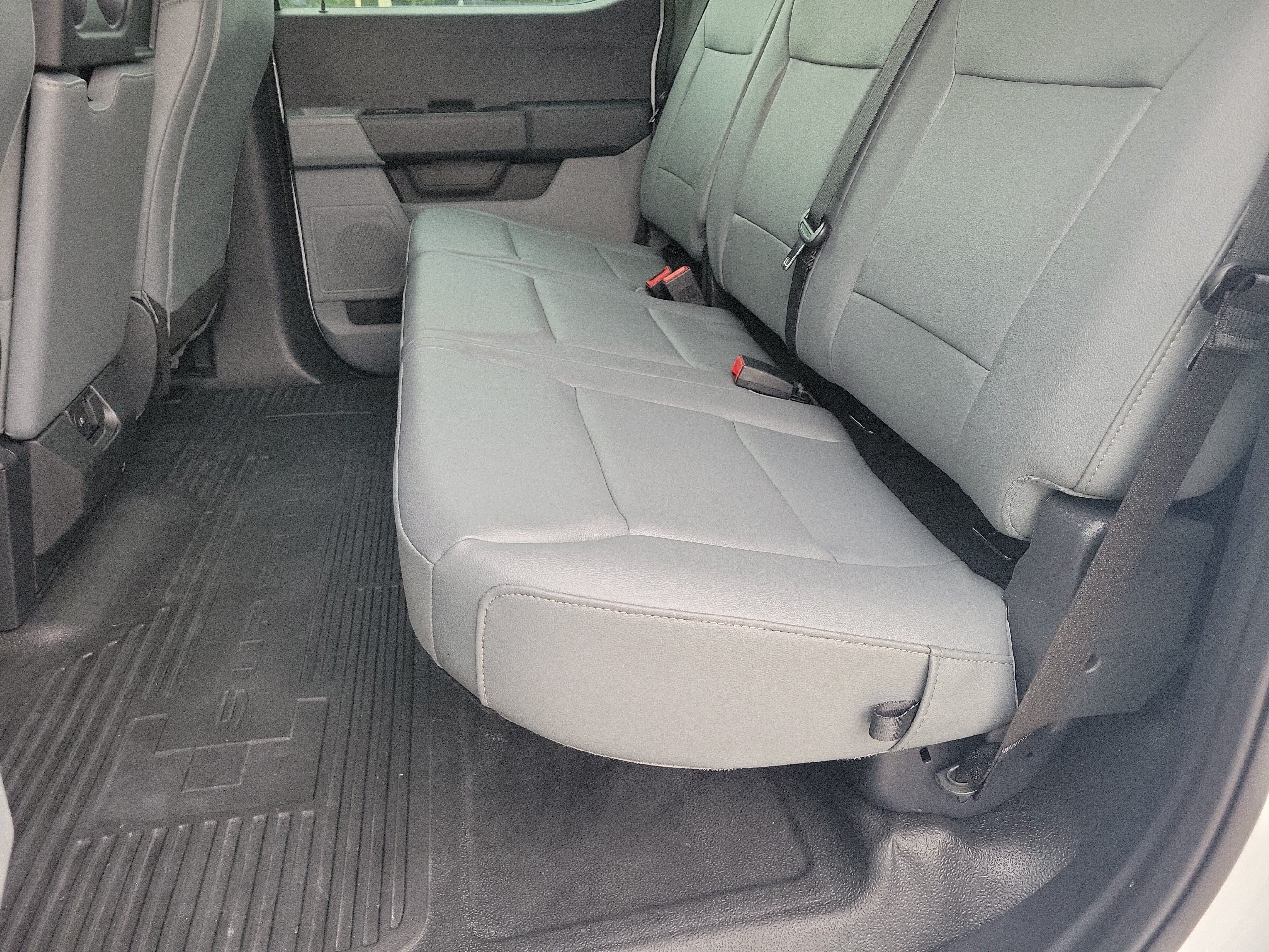 Used 2025 Ford F250 XL AWD/4WD image 11