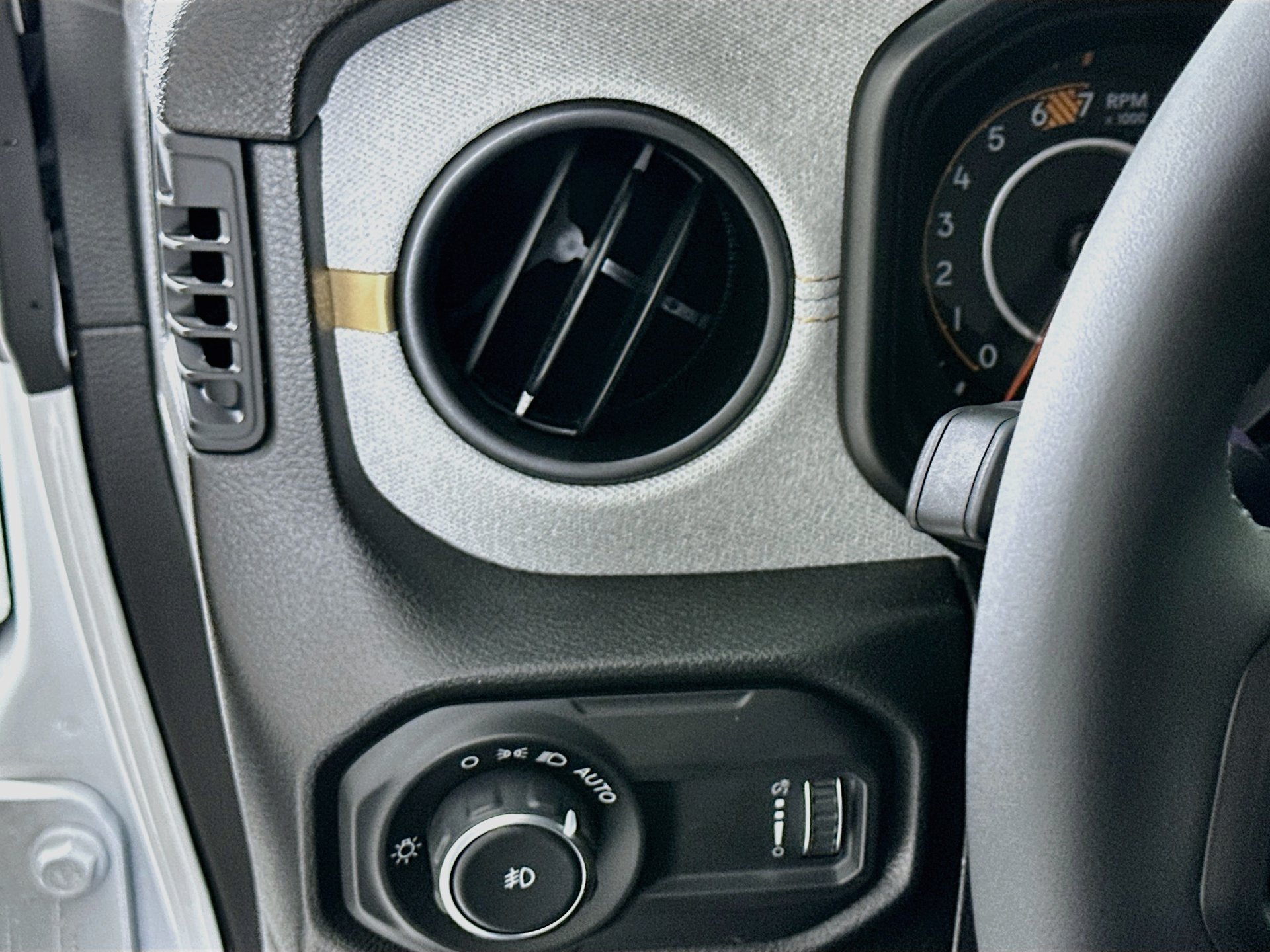 Used 2026 Jeep Wrangler Unlimited Sport AWD/4WD image 11