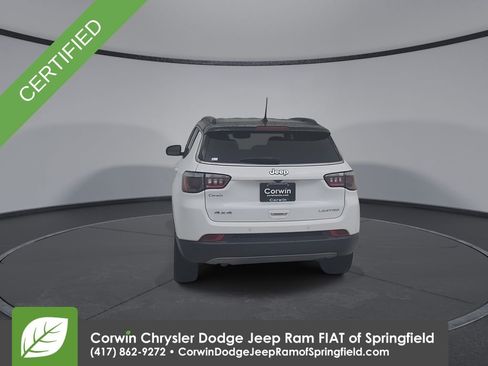 Used 2024 Jeep Compass Limited image 12