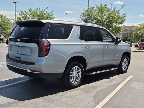 Used 2025 Chevrolet Tahoe LT AWD/4WD image 3