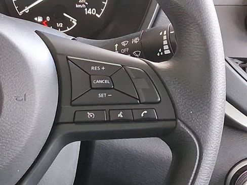 Used 2025 Nissan Altima 2.5 S FWD image 12
