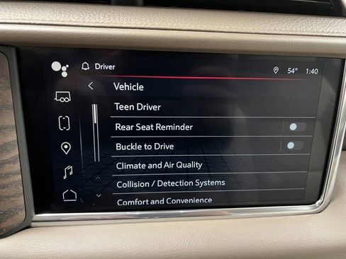 Used 2023 GMC Yukon XL Denali image 38