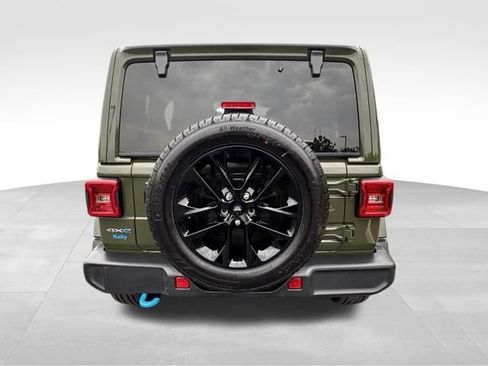 Used 2024 Jeep Wrangler Unlimited Sahara w/ Technology Group AWD/4WD image 6