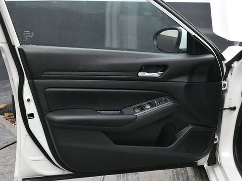 Used 2021 Nissan Altima 2.5 S image 16