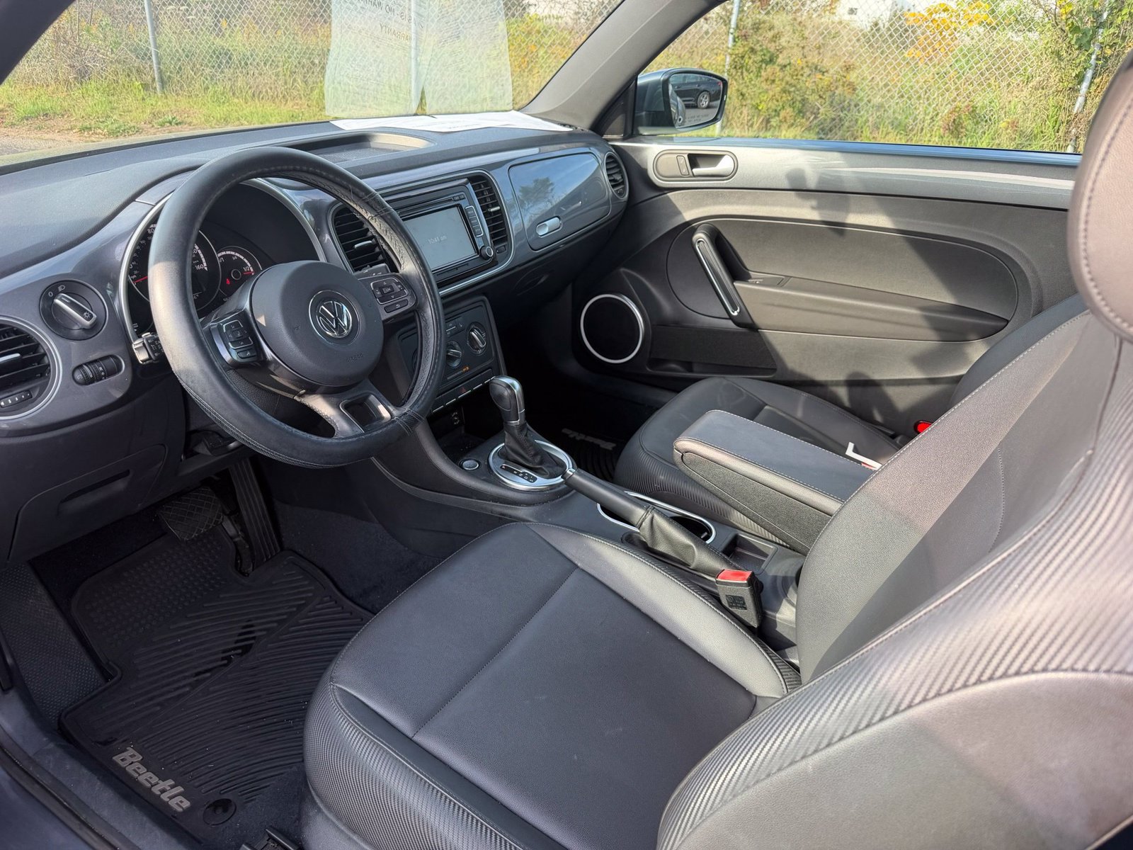Used 2015 Volkswagen Beetle 1.8T FWD image 8