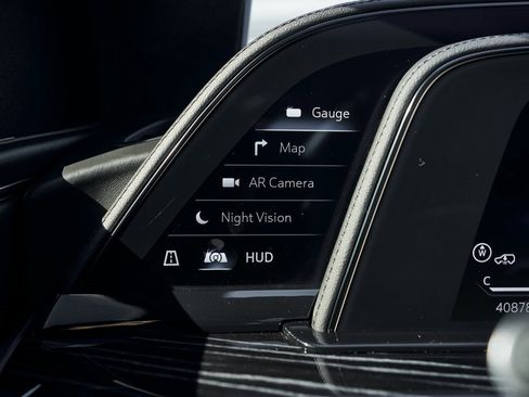 Used 2023 Cadillac Escalade V w/ LPO, ONYX Package image 67